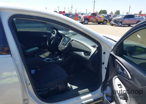 2018 Chevrolet Malibu 1Ls z USA, uszkodzony, nr VIN 1G1ZB5STXJF167947